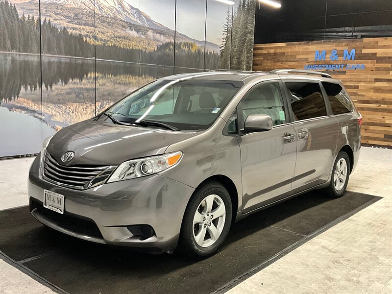 2016 Toyota Sienna LE 8-Passenger / Backup Camera / NEW TIRES  / Excellent condition / 77,000 MILES - Photo 1 - Gladstone, OR 97027