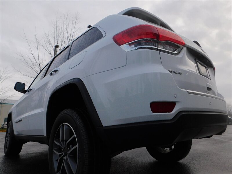 2019 Jeep Grand Cherokee Limited 4WD / 3.6L V6 / Leather /Navi/ 23,000 MILE   - Photo 42 - Portland, OR 97217