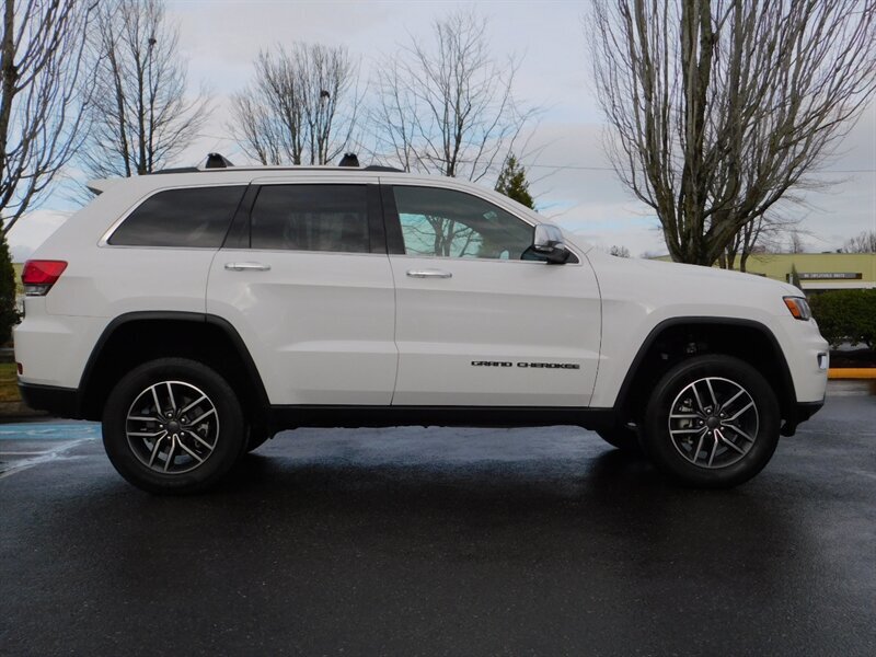 2019 Jeep Grand Cherokee Limited 4WD / 3.6L V6 / Leather /Navi/ 23,000 MILE   - Photo 4 - Portland, OR 97217