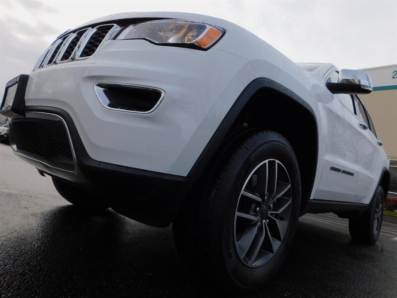 2019 Jeep Grand Cherokee Limited 4WD / 3.6L V6 / Leather /Navi/ 23,000 MILE   - Photo 9 - Portland, OR 97217