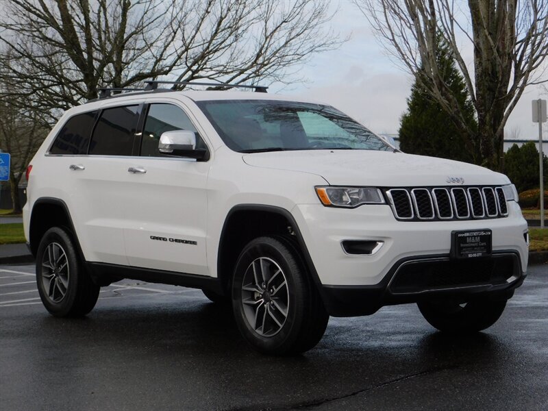 2019 Jeep Grand Cherokee Limited 4WD / 3.6L V6 / Leather /Navi/ 23,000 MILE   - Photo 2 - Portland, OR 97217