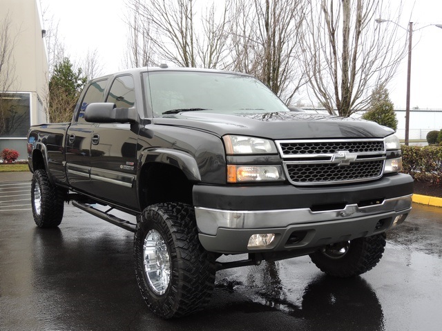 2005 Chevrolet Silverado 2500 LS/ 4X4 / 6.6L Duramax /Long Bed/ 1-Owner/ LIFTED   - Photo 2 - Portland, OR 97217