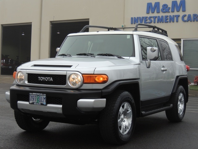 2007 Toyota FJ Cruiser 4x4 / 6 Speed Manual / Excellent Condition   - Photo 1 - Portland, OR 97217