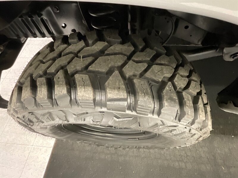 2011 Ford E-Series Van E-150 CARGO VAN CREW / LIFTED / 43,000 MILES  / LIFTED w. BRAND NEW MUD TIRES / CREW PKG , 5-Passenger w. CARGO / SUPER LOW MILES !! - Photo 24 - Gladstone, OR 97027