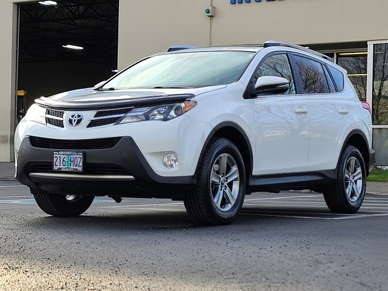 2015 Toyota RAV4 XLE AWD / Sun Roof / Back Up Camera / Low Miles  / All Wheel Drive / Local Fresh Trade / Gas Saver / Excellent Condition - Photo 1 - Portland, OR 97217