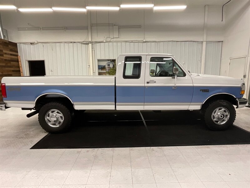 1996 Ford F-250 XLT 4WD/7.3L DIESEL /5-SPEED/1-OWNER /108K MILES  /RUST FREE TRUCK / STUNNING CONDITION / 5-SPEED MANUAL / ORIGINAL CONDITION / 7.3L TURBO DIESEL / 108,000 MILES - Photo 4 - Gladstone, OR 97027