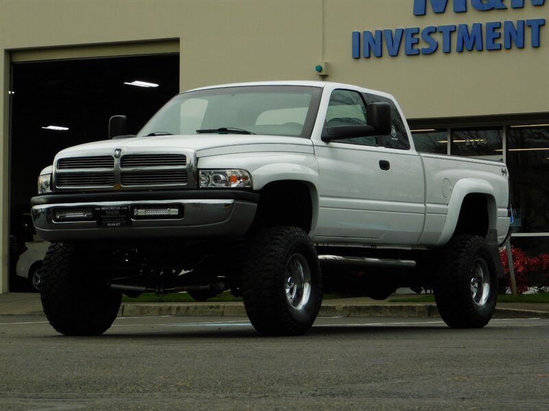 2000 Dodge Ram 1500 CLUB CAB 4X4 / V8 / LOW MILES / CUSTOM LIFT !!   - Photo 1 - Portland, OR 97217