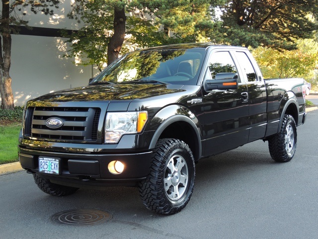 2010 Ford F-150 FX4/ 4X4/ Leather/Moonroof/29k miles/LIFTED   - Photo 1 - Portland, OR 97217