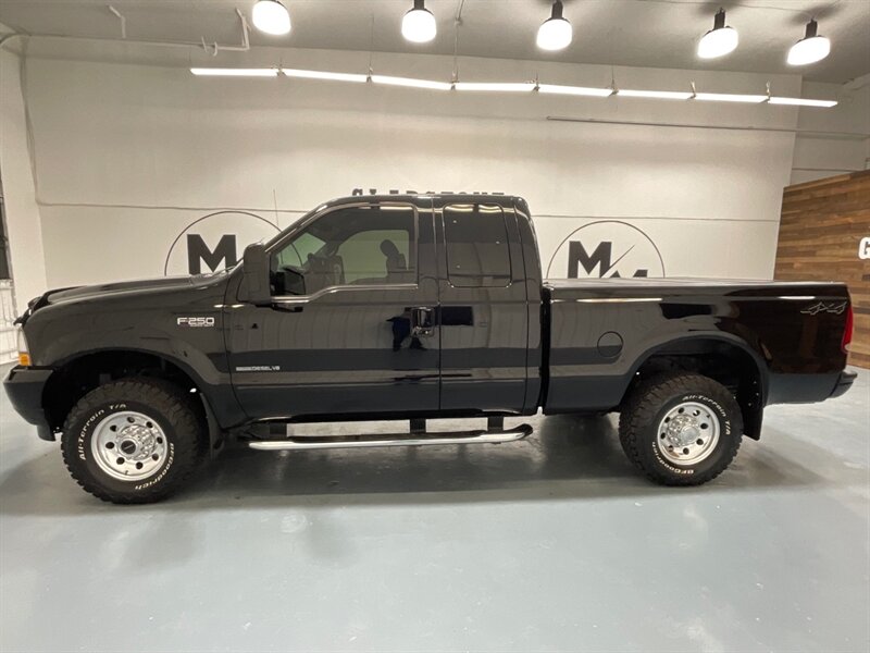 2002 Ford F-250 7.3L 4X4 / 7.3L DIESEL /  45,000 MILES  / SHORT BED / ZERO RUST / XTRA FUEL TANK IN BED / PRESTINE CONDITION / COLLECTION QUALITY - Photo 3 - Gladstone, OR 97027