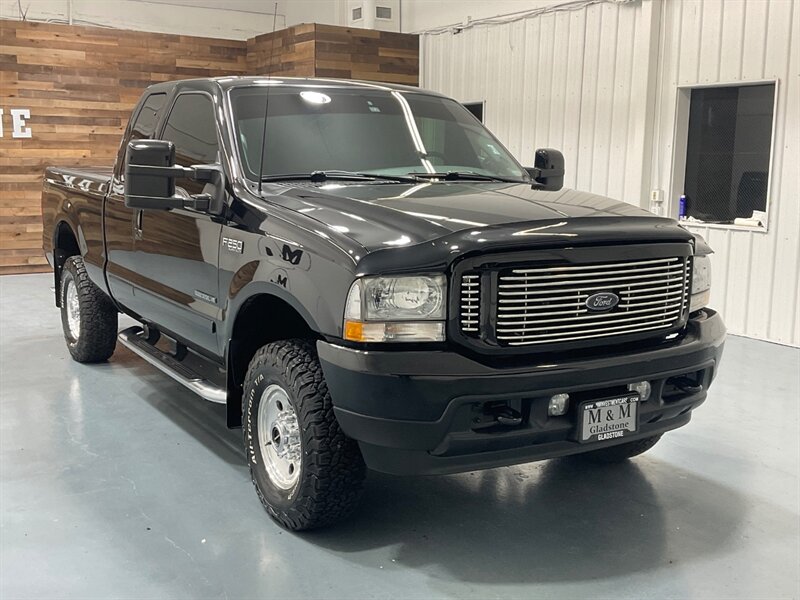 2002 Ford F-250 7.3L 4X4 / 7.3L DIESEL /  45,000 MILES  / SHORT BED / ZERO RUST / XTRA FUEL TANK IN BED / PRESTINE CONDITION / COLLECTION QUALITY - Photo 2 - Gladstone, OR 97027