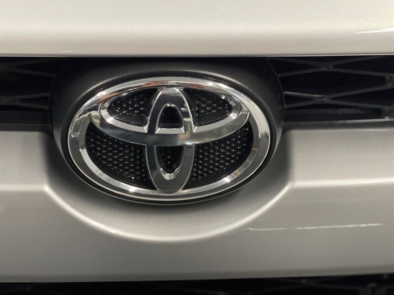 2016 Toyota 4Runner SR5 Sport Utility 4X   - Photo 27 - Gladstone, OR 97027