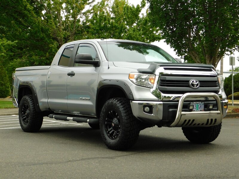 2014 Toyota Tundra SR5 4X4 /Camera / LIFTED / Excel Cond   - Photo 2 - Portland, OR 97217