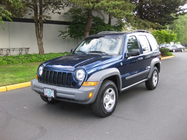 2005 Jeep Liberty Sport/AWD/1-Owner   - Photo 1 - Portland, OR 97217