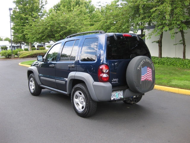 2005 Jeep Liberty Sport/AWD/1-Owner   - Photo 3 - Portland, OR 97217