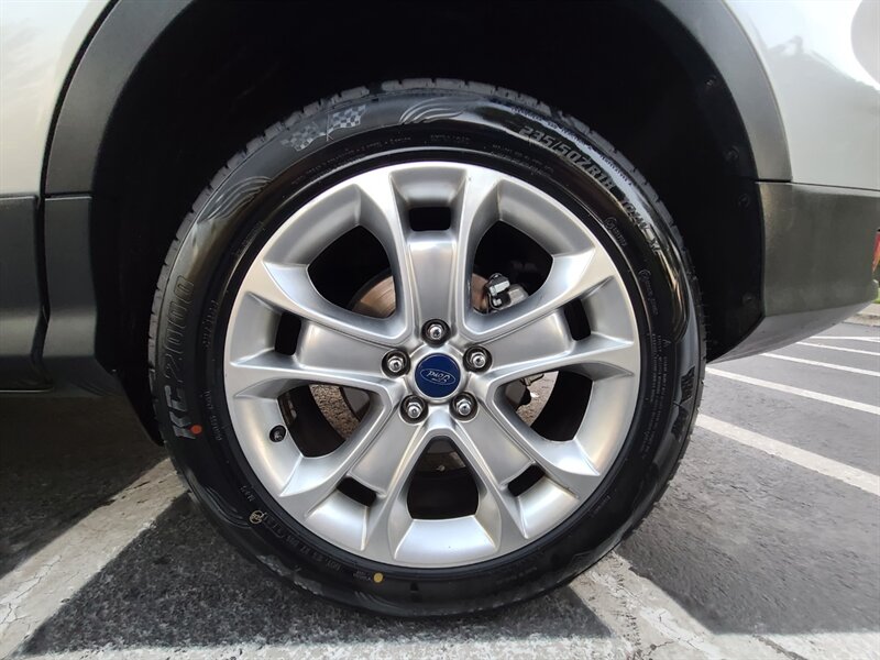 2014 Ford Escape Titanium / EcoBoost / Heated Leather / New Tires / Fresh Service / Local Trade-In / Excellent Condition - Photo 22 - Portland, OR 97217