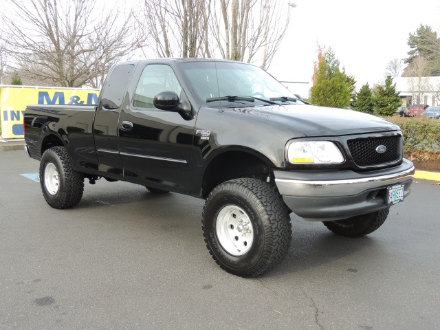 2001 Ford F-150 XLT / LIFTED   - Photo 2 - Portland, OR 97217