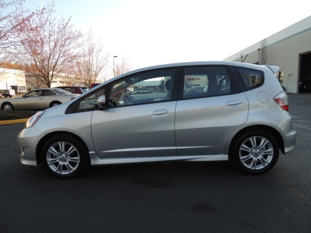 2011 Honda Fit Sport / Hatchback/ Automatic/ 1-Owner/ Excel Cond   - Photo 3 - Portland, OR 97217