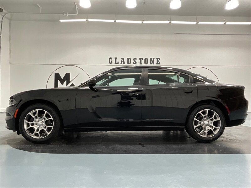 2016 Dodge Charger SE Sedan AWD / 1-OWNER LOCAL /NEW TIRES/ 52K MILES  / CLEAN - Photo 3 - Gladstone, OR 97027