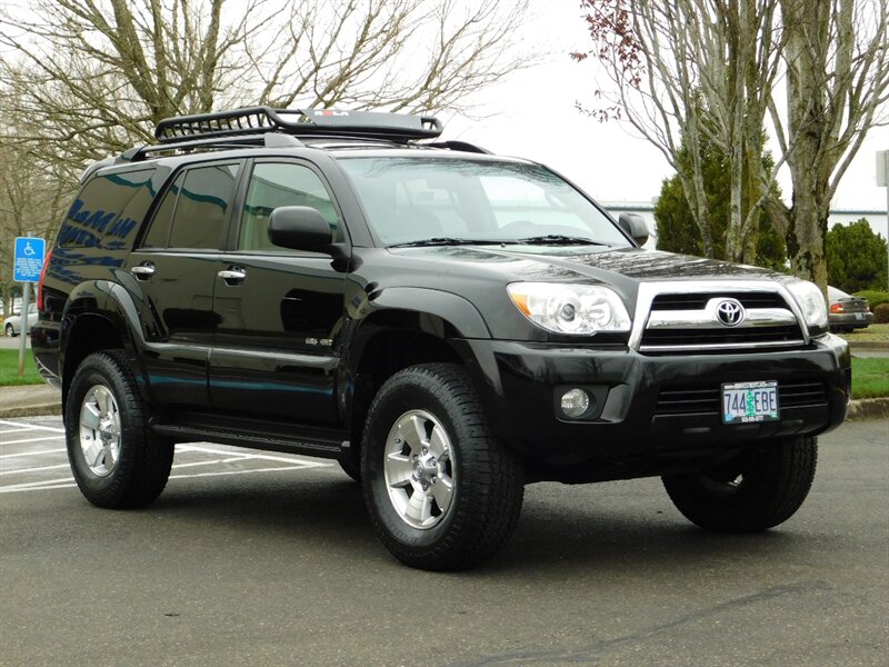 2008 Toyota 4Runner SR5 4X4 / Leather Heated Seats / LIFTED / NEW TIRE   - Photo 2 - Portland, OR 97217
