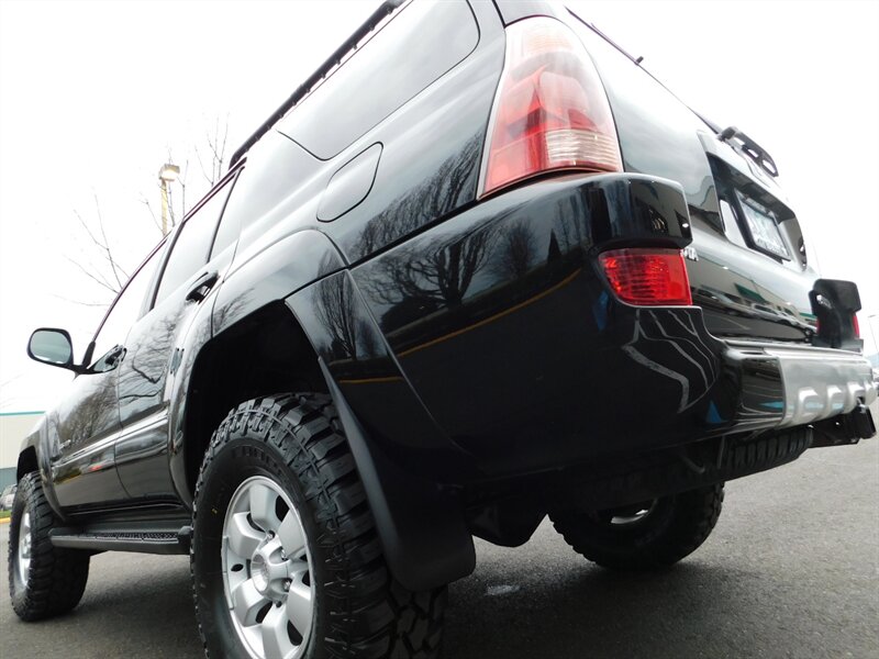 2003 Toyota 4Runner SR5 V6 4.0L / 4X4 / DIFF LOCK / 1-OWNER / LIFTED   - Photo 10 - Portland, OR 97217