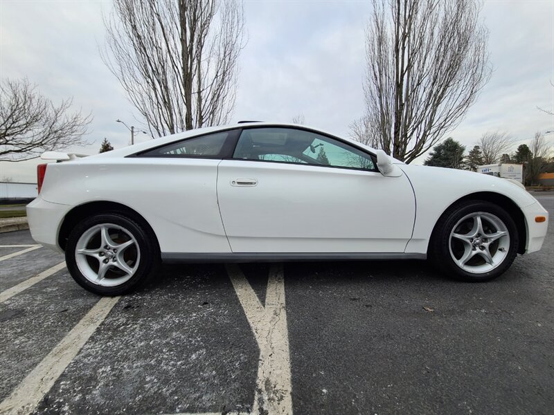 2000 Toyota Celica GTS COUPE / LEATHER / SUN ROOF / ALL ORIGINAL  / 2-OWNERS / LOCAL CAR - Photo 4 - Portland, OR 97217