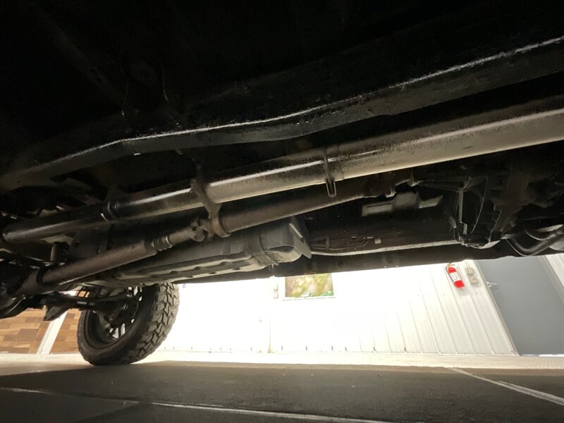 1999 Ford F-250 Lariat 4Dr Extended Cab 4X4 / 7.3L DIESEL / LIFTED / BRAND NEW 35 " MUD TIRES & 22 " WHEELS / Leather / LONG BED / LOCAL TRUCK / RUST FREE - Photo 46 - Gladstone, OR 97027