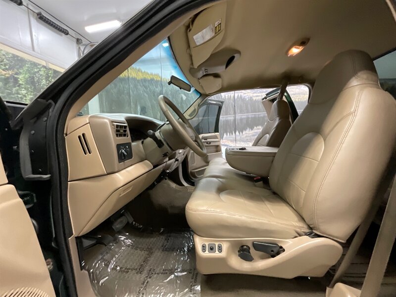 1999 Ford F-250 Lariat 4Dr Extended Cab 4X4 / 7.3L DIESEL / LIFTED / BRAND NEW 35 " MUD TIRES & 22 " WHEELS / Leather / LONG BED / LOCAL TRUCK / RUST FREE - Photo 13 - Gladstone, OR 97027