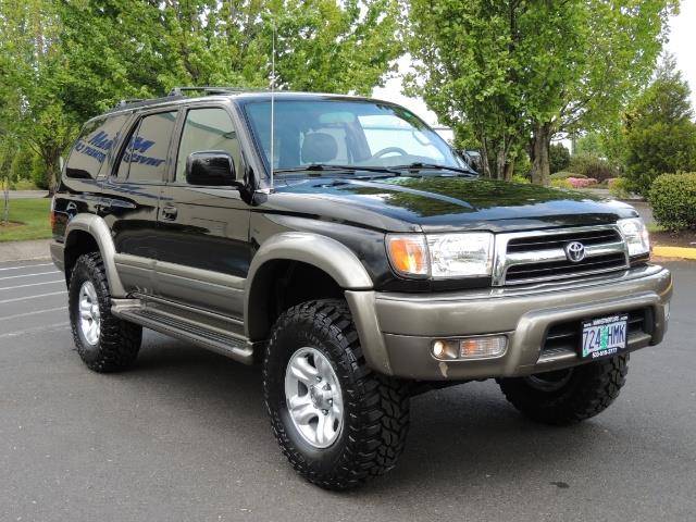 1999 Toyota 4Runner Limited 4WD / V6 / Leather / Sunroof / LIFTED   - Photo 2 - Portland, OR 97217