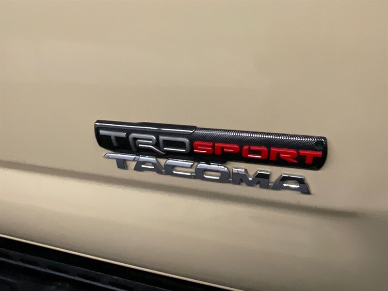 2014 Toyota Tacoma V6 TRD SPORT 4X4 / 4.0L V6 / LIFTED / SHARP  Navigation & Backup Camera / LIFTED w/33 " TIRES & 18 " WHEELS / 87,000 MILES - Photo 40 - Gladstone, OR 97027