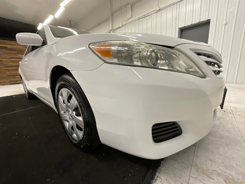 2011 Toyota Camry LE Sedan 4Dr  / 2.5L 4Cyl / 102,000 MILES   - Photo 27 - Gladstone, OR 97027