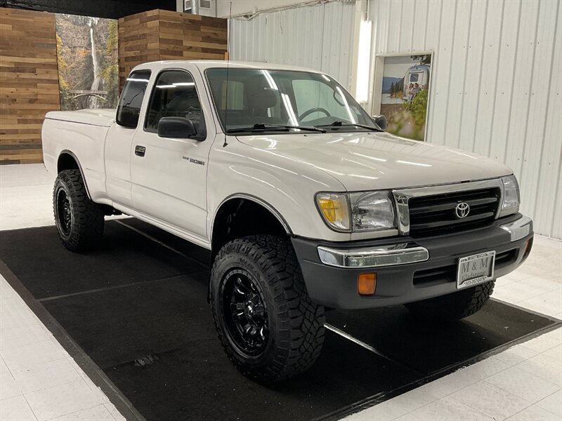 1999 Toyota Tacoma SR5 V6 4X4 / 3.4L 6Cyl / LIFTED /124,000 MILES  /LIFTED w. GOODYEAR WRANGLER TIRES & FUEL WHEELS / LOCAL TRUCK / - Photo 2 - Gladstone, OR 97027