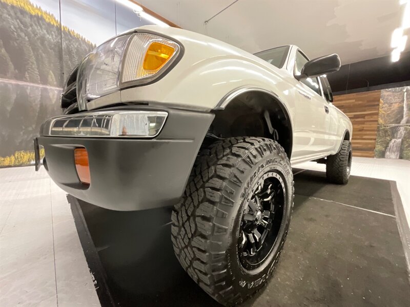 1999 Toyota Tacoma SR5 V6 4X4 / 3.4L 6Cyl / LIFTED /124,000 MILES  /LIFTED w. GOODYEAR WRANGLER TIRES & FUEL WHEELS / LOCAL TRUCK / - Photo 9 - Gladstone, OR 97027