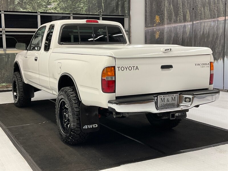 1999 Toyota Tacoma SR5 V6 4X4 / 3.4L 6Cyl / LIFTED /124,000 MILES  /LIFTED w. GOODYEAR WRANGLER TIRES & FUEL WHEELS / LOCAL TRUCK / - Photo 7 - Gladstone, OR 97027