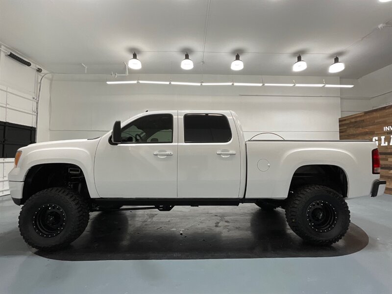 2013 GMC Sierra 2500 Denali 4X4 / 6.6L DIESEL / LIFTED w. NEW TIRES  / Leather Navigation - Photo 3 - Gladstone, OR 97027