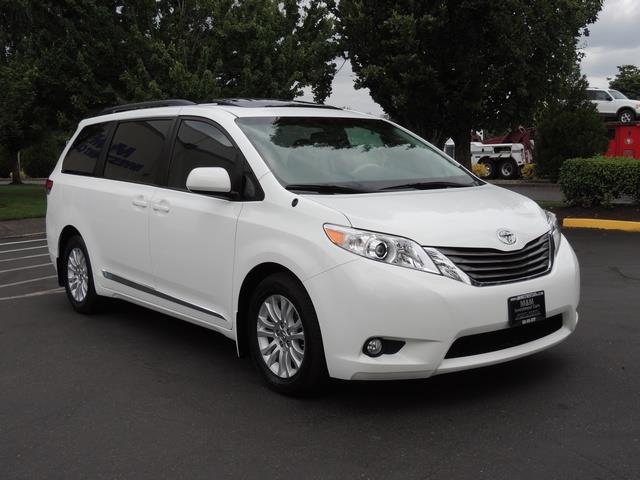 2013 Toyota Sienna XLE 8-Passenger / Leather / Sunroof / 1-Owner   - Photo 2 - Portland, OR 97217