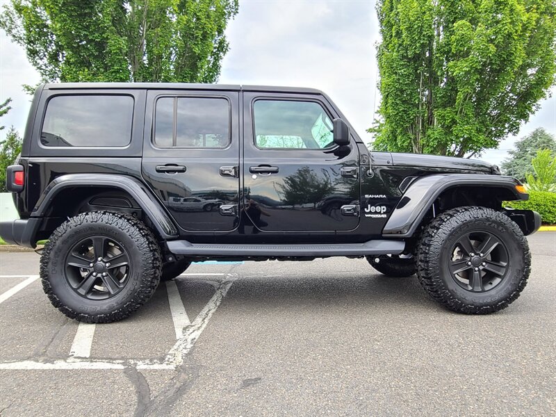 2019 Jeep Wrangler UNLIMITED SAHARA 4X4 /TURBO / NEW TIRES / NEW LIFT  / HARD TOP / 1-OWNER / TOP SHAPE - Photo 4 - Portland, OR 97217