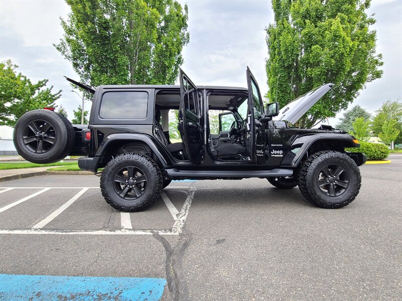 2019 Jeep Wrangler UNLIMITED SAHARA 4X4 /TURBO / NEW TIRES / NEW LIFT  / HARD TOP / 1-OWNER / TOP SHAPE - Photo 24 - Portland, OR 97217