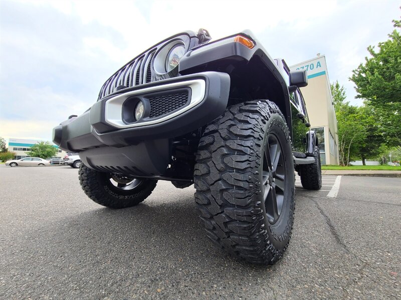 2019 Jeep Wrangler UNLIMITED SAHARA 4X4 /TURBO / NEW TIRES / NEW LIFT  / HARD TOP / 1-OWNER / TOP SHAPE - Photo 10 - Portland, OR 97217
