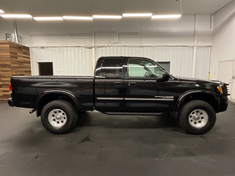 2003 Toyota Tundra Limited 4dr Access 4X4 / Leather / 105,000 MILES  FRESH TIMING BELT SERVICE / RUST FREE - Photo 4 - Gladstone, OR 97027