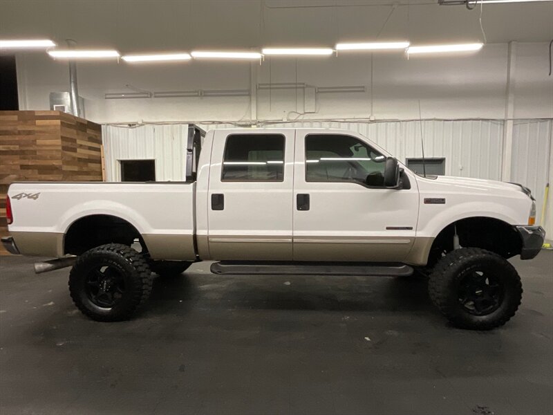 2000 Ford F-350 Super Duty 4dr Crew Cab Lariat 4X4 / 7.3L DIESEL / LIFTED  1-TON / RUST FREE / Leather Seats /LIFTED w/ 35 " MUD TIRES & 18 " WHEELS / 151,000 MILES - Photo 4 - Gladstone, OR 97027