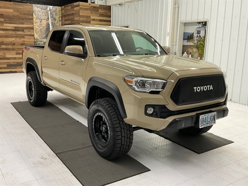2017 Toyota Tacoma 4x4 TRD Off-Road / CRAWL CONTROL /1-OWNER / LIFTED  /LOCAL OWNER / RUST FREE / TECHNOLOGY PKG / SHARP & CLEAN !! - Photo 2 - Gladstone, OR 97027