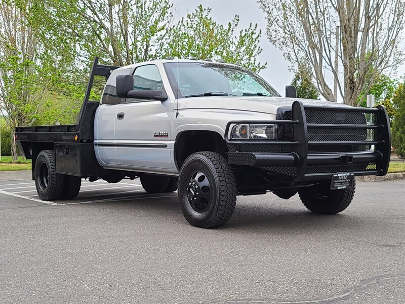 2000 Dodge Ram 3500 Dually FLAT BED / 4X4 / Laramie / 5.9L CUMMINS  Turbo DIESEL / LOW MILES / 1-TON - Photo 2 - Portland, OR 97217