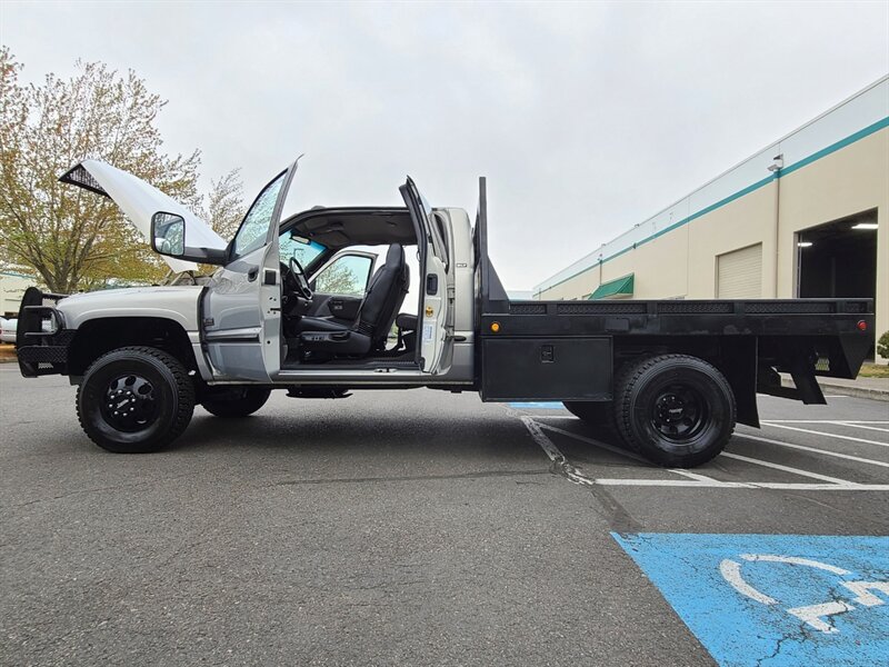 2000 Dodge Ram 3500 Dually FLAT BED / 4X4 / Laramie / 5.9L CUMMINS  Turbo DIESEL / LOW MILES / 1-TON - Photo 22 - Portland, OR 97217