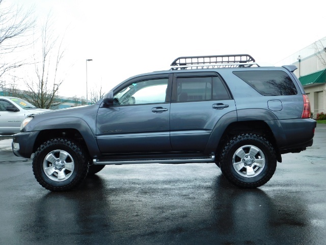 2004 Toyota 4Runner LIMITED / 4X4 / V8 / NAVi / LEATHER / LIFTED !!   - Photo 3 - Portland, OR 97217