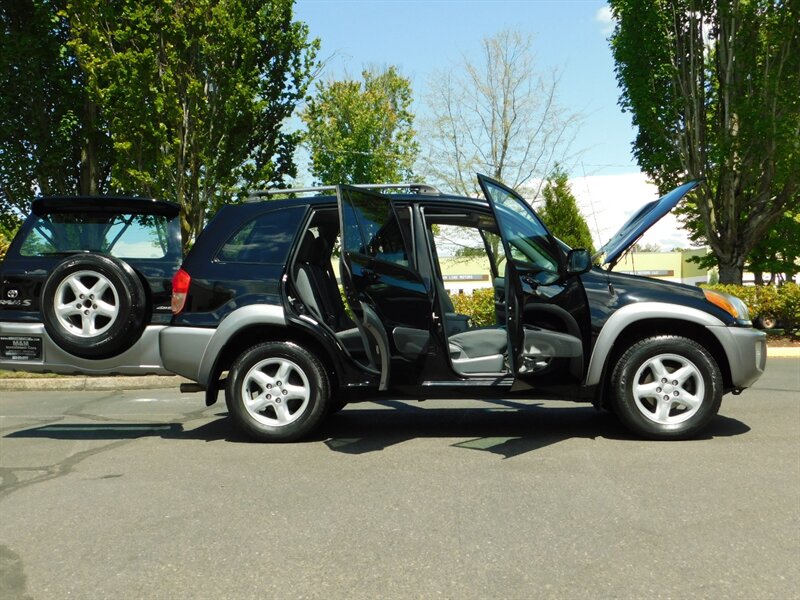 2003 Toyota RAV4 SPORT EDITION 4WD / Moon Roof / LOW MILES   - Photo 24 - Portland, OR 97217