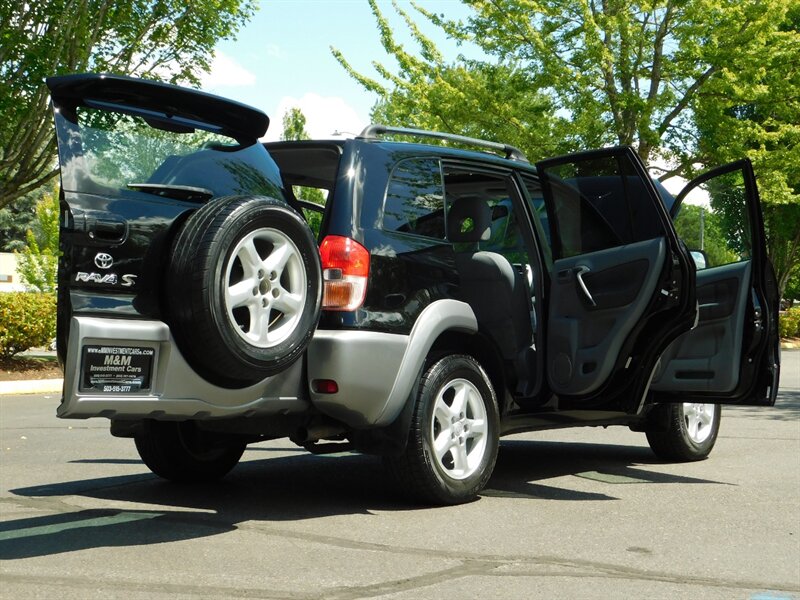 2003 Toyota RAV4 SPORT EDITION 4WD / Moon Roof / LOW MILES   - Photo 27 - Portland, OR 97217