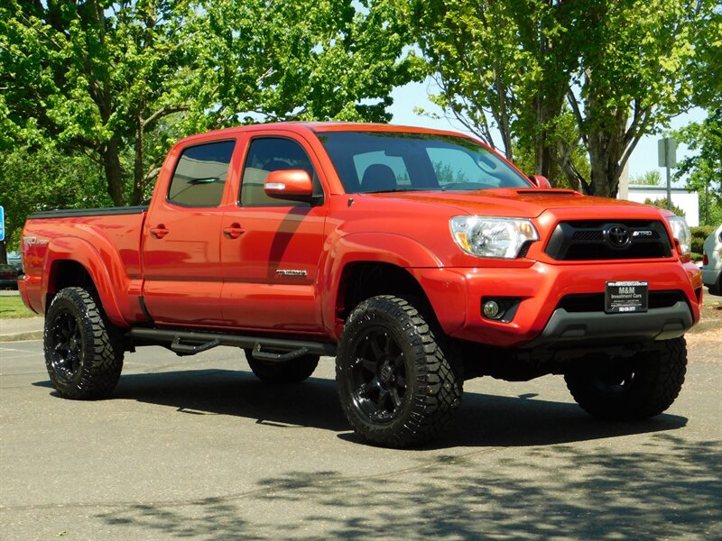2015 Toyota Tacoma SR5 TRD Sport / 4x4 / LB / 1 OWNER / LIFTED LIFTED   - Photo 2 - Portland, OR 97217