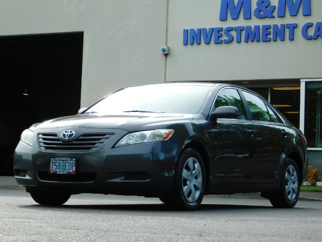 2009 Toyota Camry LE  2.4Liter 4Cyl Excel Cond 35 Service records on carfax DealerServices - Photo 1 - Portland, OR 97217