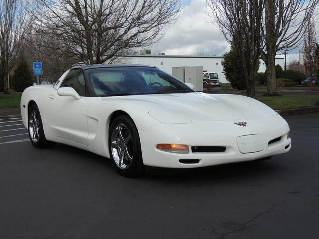 2004 Chevrolet Corvette 2DR Coupe / Glass Roof Panel / EXCEL COND   - Photo 2 - Portland, OR 97217
