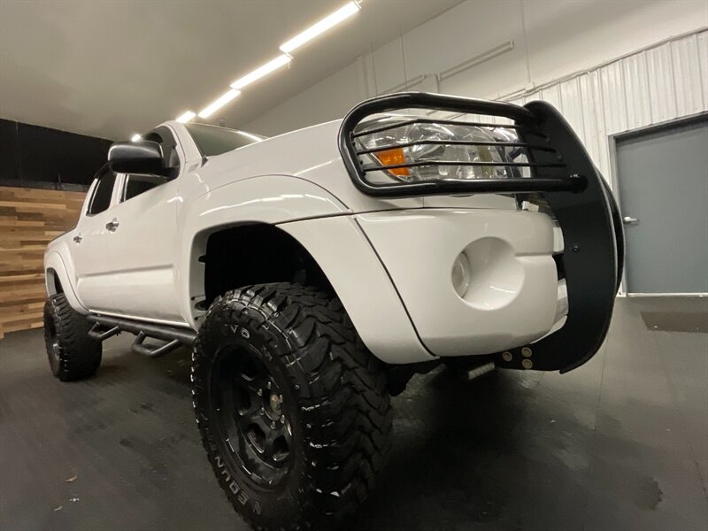2005 Toyota Tacoma V6 Double Cab 4X4 / TRD / LIFTED / 6-SPEED MANUAL  LIFTED w/ 33 "  TOYO OPEN COUNTRY / TRD OFF ROAD / 6-SPEED MANUAL - Photo 10 - Gladstone, OR 97027